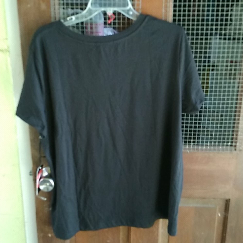 Nwt "Be Kind " Black Tshirt (1X) - Picture 4 of 4